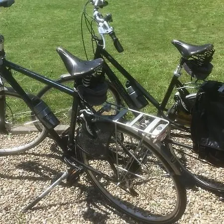 Het Klavertje 펜션 Laren